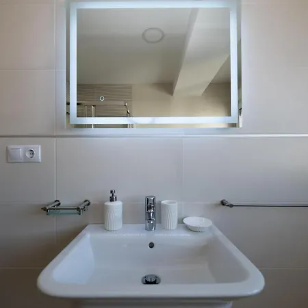 - 2 Bedrooms - 0287 *